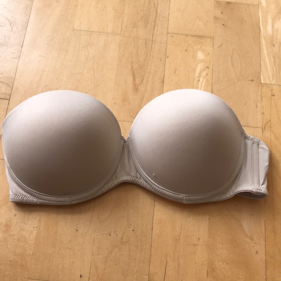 Calvin Klein strapless push-up bras - Picture 4 of 5